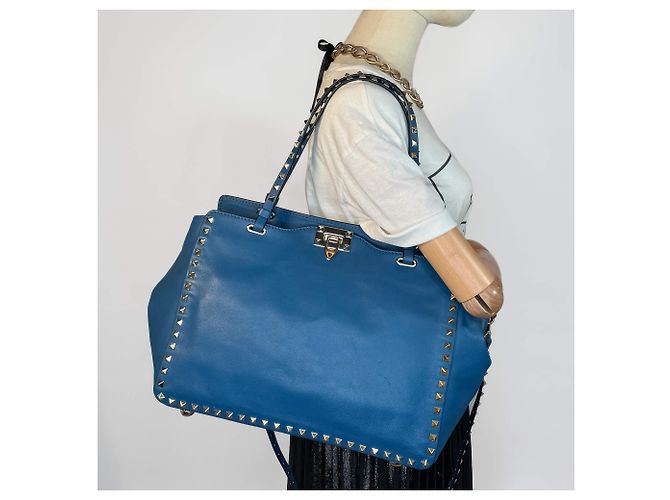 Valentino Garavani Borsa tote media in pelle di vitello Rockstud a 2 modi blu - vista 5