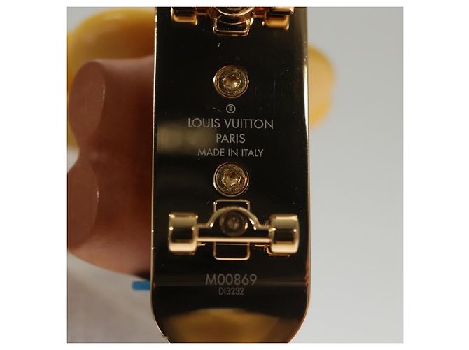 LOUIS VUITTON Petula Skate Charm Metall Gelb M00869 LV Auth 115991S - Ansicht 11
