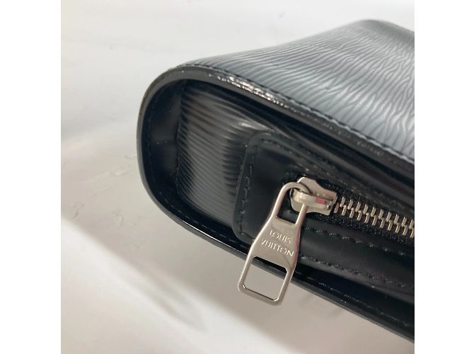 Pochette Hoche Epi Louis Vuitton Noir - vue 10