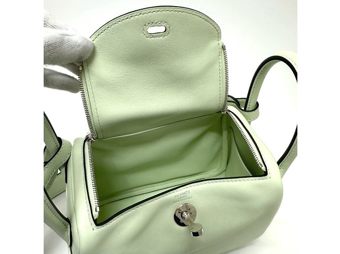 Hermès Borsa a Spalla Hermes Lindy in Verde Chiaro - vista 11