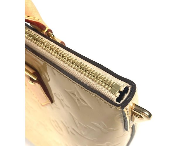 Borsa Montebello PM in Monogram Vernis Louis Vuitton Beige - vista 10