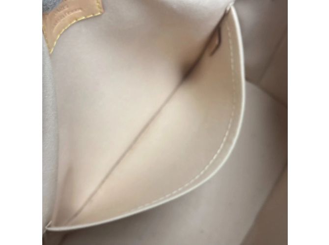 Borsa Montebello PM in Monogram Vernis Louis Vuitton Beige - vista 14