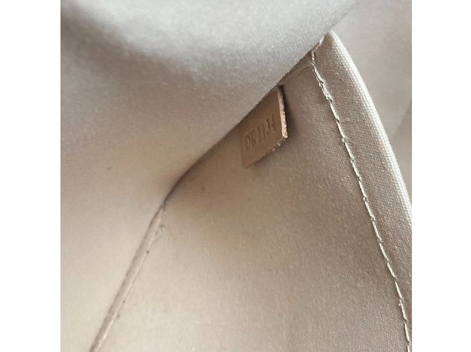 Borsa Montebello PM in Monogram Vernis Louis Vuitton Beige - vista 15