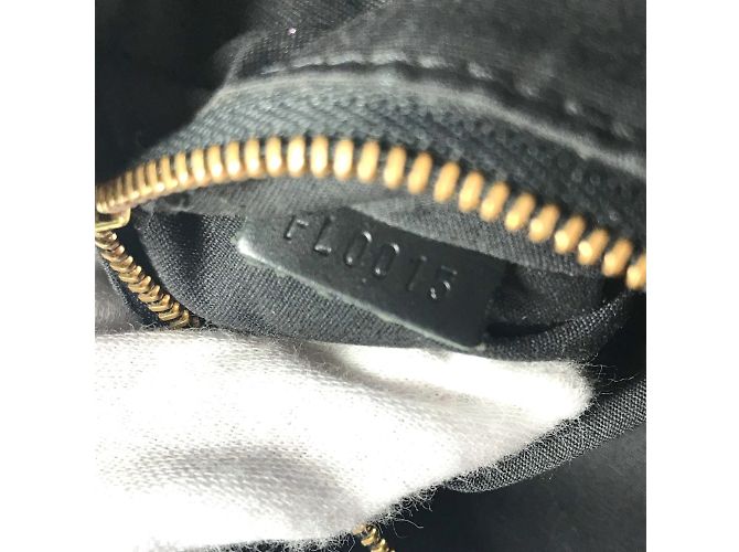 Borsa a Spalla Louis Vuitton Epi Mandala MM Nero - vista 14