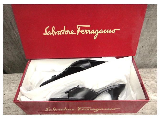 Mule Fibula Salvatore Ferragamo in pelle nera Nero - vista 6