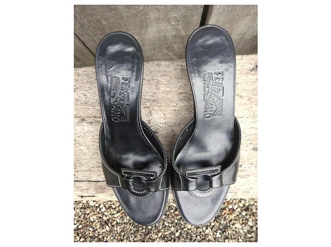 Mule Fibula Salvatore Ferragamo in pelle nera Nero - vista 8