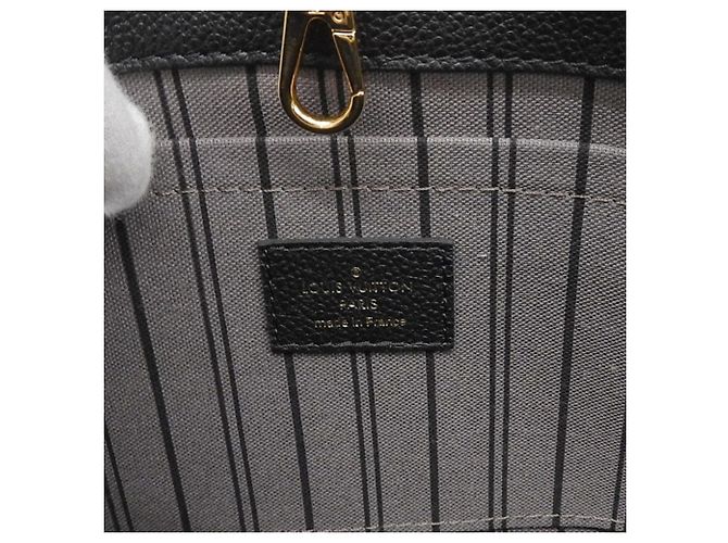 Borsa Montaigne BB in Monogram Empreinte Louis Vuitton Nero - vista 8