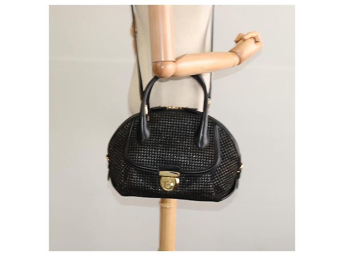 Borsa a mano in pelle Salvatore Ferragamo 2 vie nera e oro Auth MX189 Nero D'oro - vista 24
