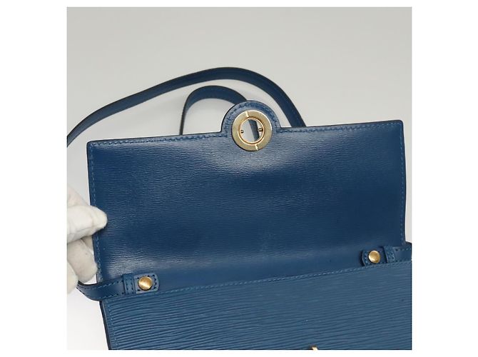 LOUIS VUITTON Epi Pochette Arche Borsa a Spalla Blu M52575 LV Auth KD396 - vista 8