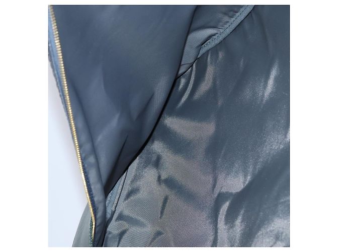 LOUIS VUITTON Taiga Bering Capa de Vestuário Épicea M30134 LV Auth MX119 - vista 24