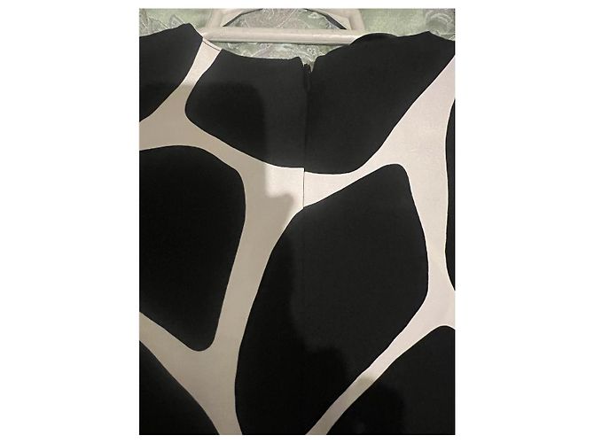 Mono Valentino de seda negro blanco - vista 11