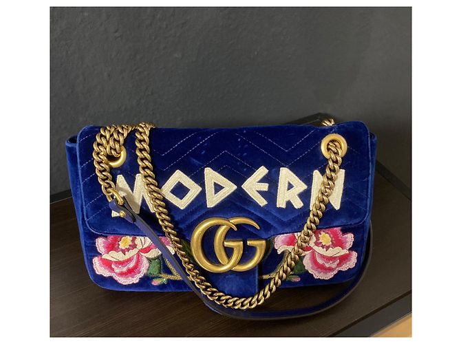 Borsa a mano Gucci GG Marmont Flap in velluto blu - vista 3