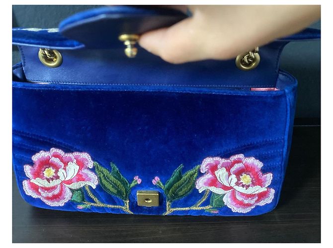 Borsa a mano Gucci GG Marmont Flap in velluto blu - vista 5