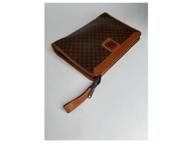Céline Clutch in pelle vintage Celine Paris monogramma Triomphe marrone - vista 3