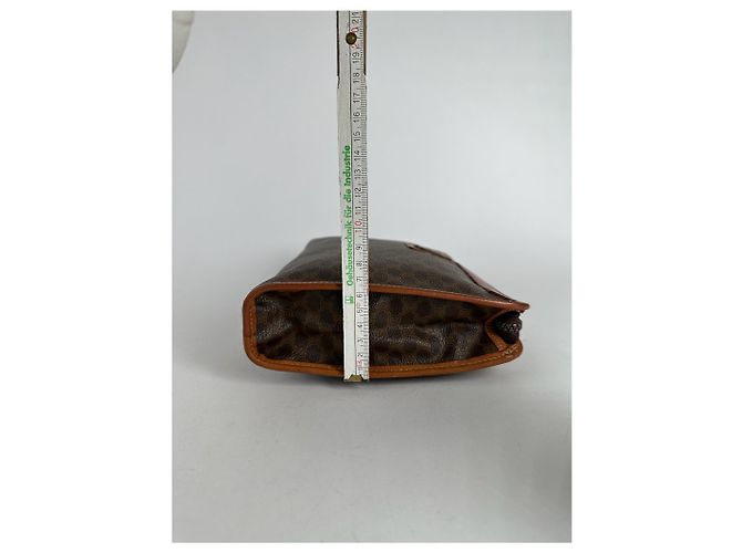 Céline Clutch in pelle vintage Celine Paris monogramma Triomphe marrone - vista 7