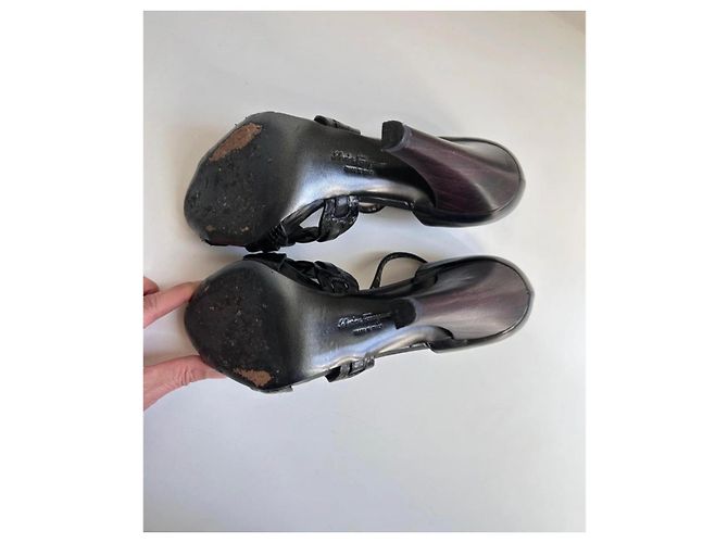 Sandali neri Salvatore Ferragamo - Tacchi Nero - vista 9