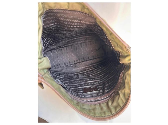 Prada Vintage Nylon Schultertasche - Grün - Ansicht 10