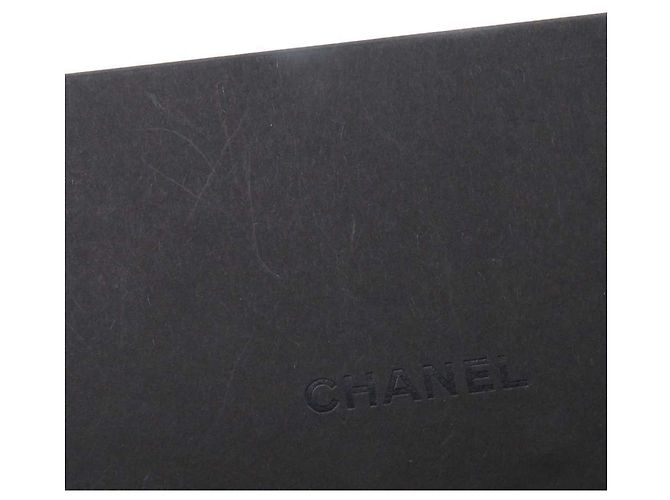 Bracciale Mini Charm Coco Crush di Chanel - vista 8