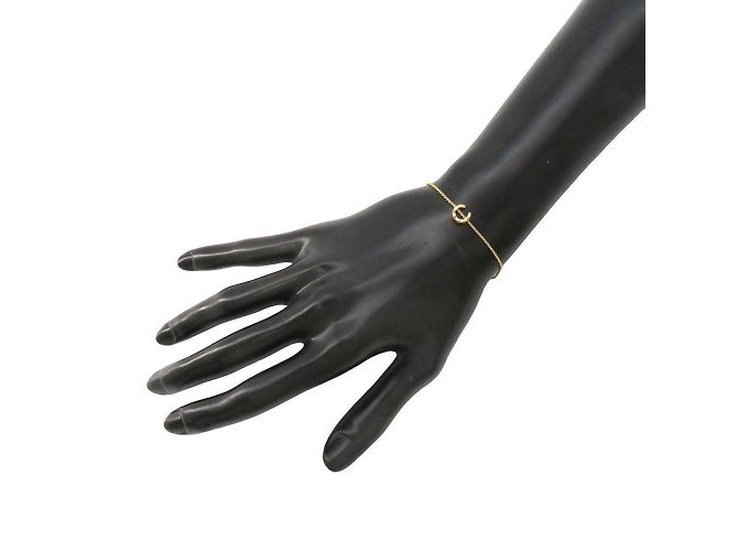 Bracciale charm Coco Crush di Chanel - vista 3