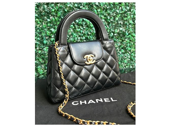 Timeless Chanel Borsa Nano Shopping Nera in Pelle Nero - vista 12
