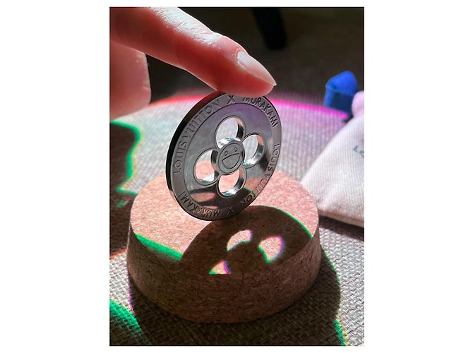 Rare collector token Louis Vuitton x Murakami Silvery - view 3