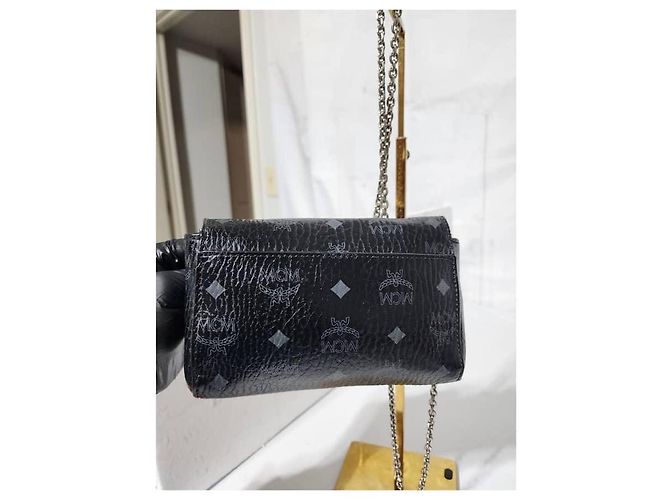 Borsa a tracolla MCM Visetos Small Millie Nera/Grigia Nero Grigio - vista 4