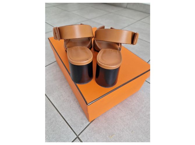 Hermès Elbe Sandalen Camel Leder 37 Kamel - Ansicht 6