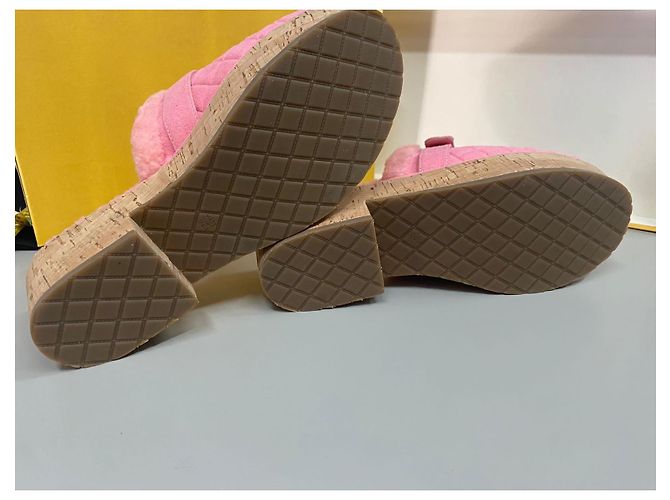 chanel zoccoli in scamosciato e montone rosa - vista 15