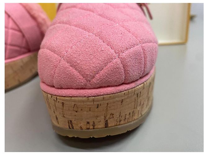 chanel zoccoli in scamosciato e montone rosa - vista 18