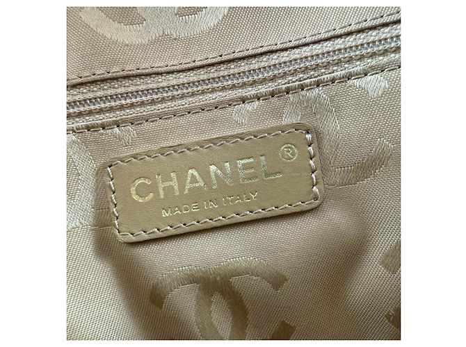 Borsa a mano Chanel con cucitura selvaggia beige - vista 17