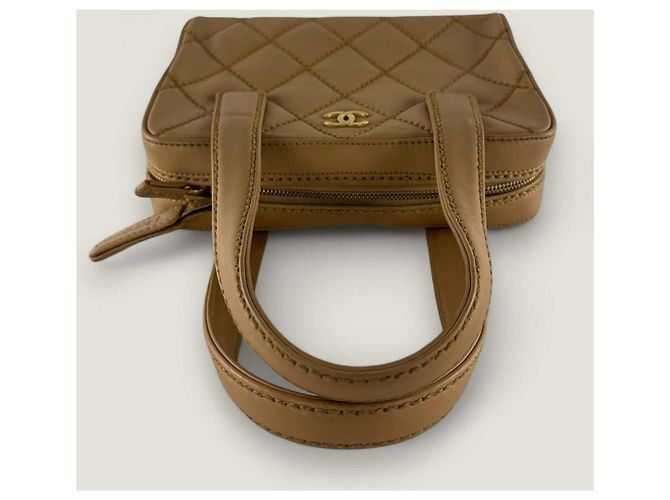Borsa a mano Chanel con cucitura selvaggia beige - vista 8