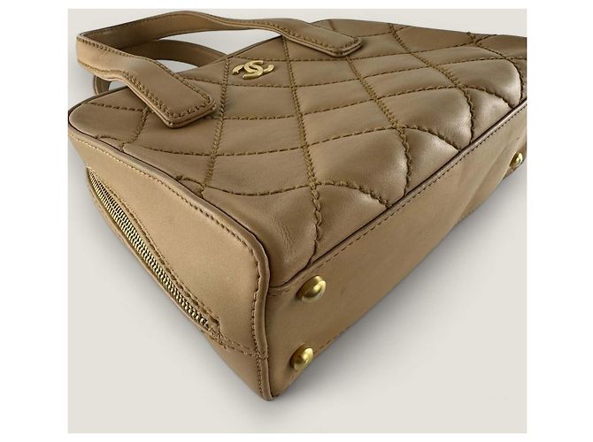 Borsa a mano Chanel con cucitura selvaggia beige - vista 9