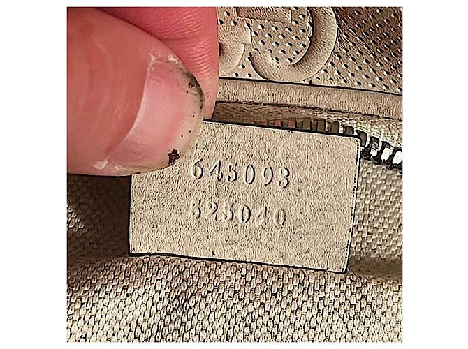 Authentische Gucci Pre-Fall '23 Weiße Leder Jumbo GG Gürteltasche - Ansicht 10