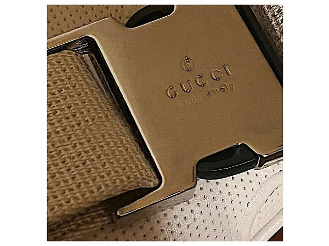 Authentische Gucci Pre-Fall '23 Weiße Leder Jumbo GG Gürteltasche - Ansicht 4