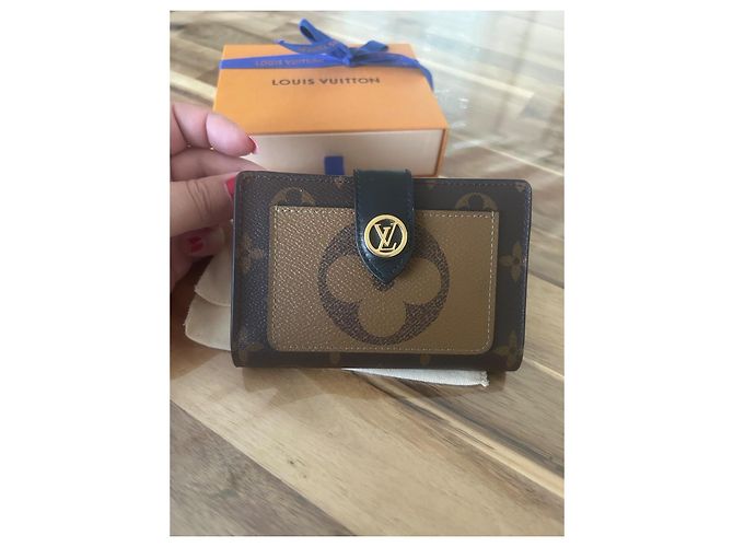 Louis Vuitton Juliette Marrone scuro - vista 3