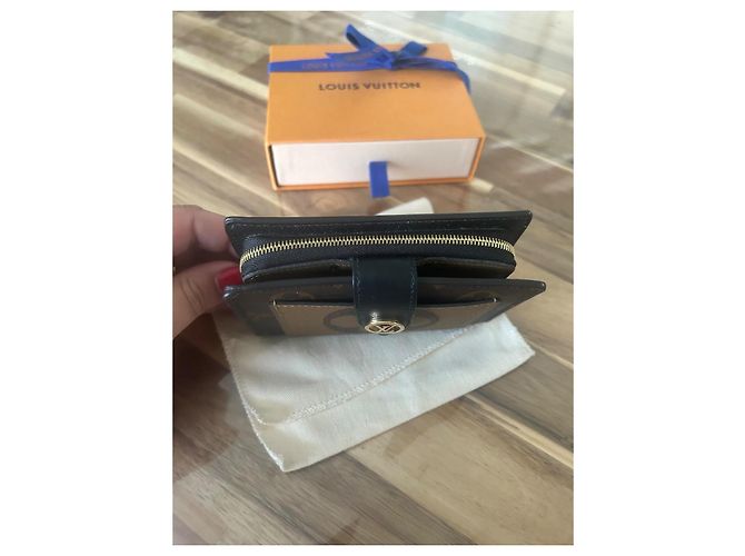 Louis Vuitton Juliette Marrone scuro - vista 5