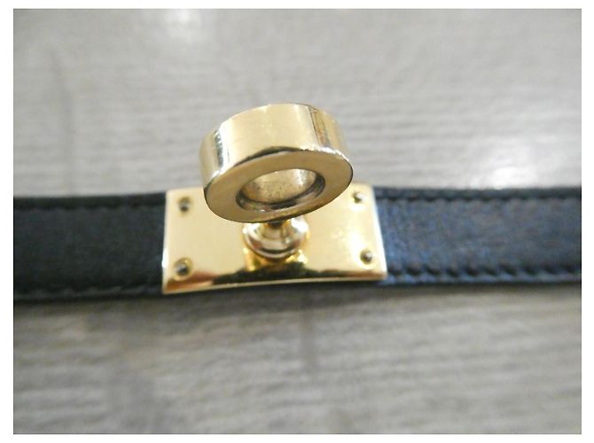 Bracciale Hermès Kelly double tour 36 cm con la sua scatola e pochette in velluto Nero - vista 7