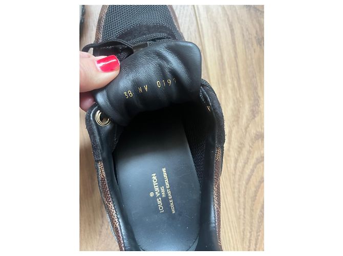 Louis Vuitton Run Away Sneaker Schwarz Leder - Ansicht 5