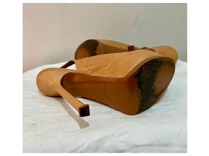 Yves Saint Laurent Rosegold Slingback-Pumps von Triptoo Golden Metallisch - Ansicht 8