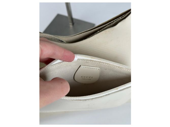 Bamboo Vintage Gucci Lederhandtasche mit Bambus in Weiß - Ansicht 9