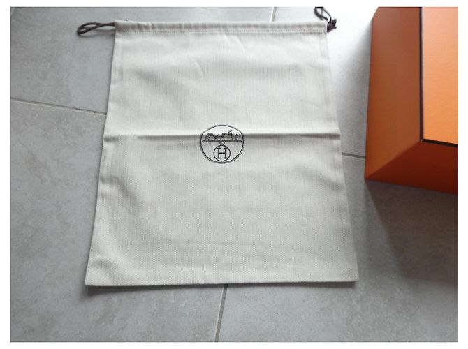 Hermès-Box für originale Birkin 25 mit ihrem Dustbag 37X44 aus Chevron-Canvas - Ansicht 2