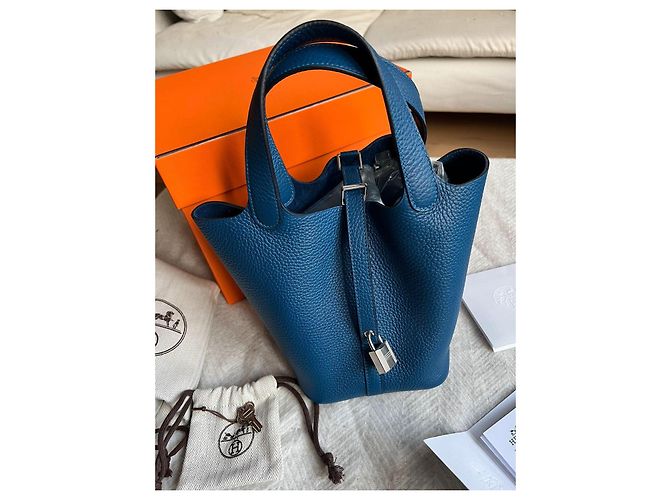 Hermès Picotin 18 em Bleu Tie, Nova Cor de S/S 25 Azul - vista 2