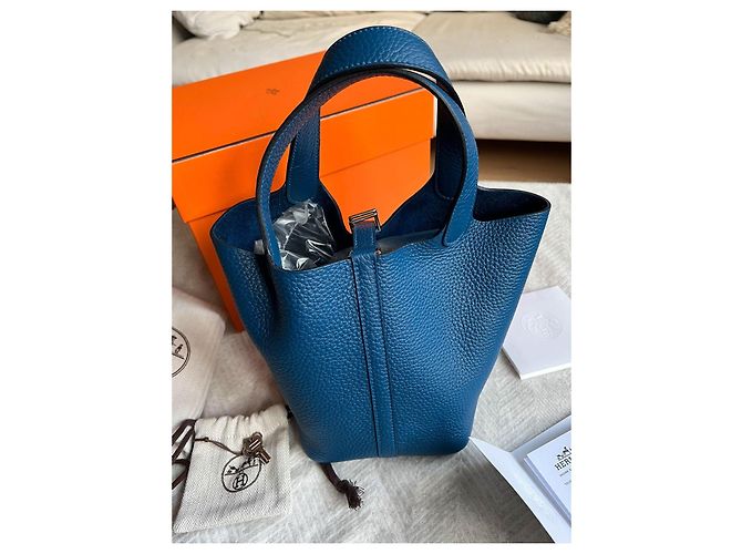 Hermès Picotin 18 em Bleu Tie, Nova Cor de S/S 25 Azul - vista 3