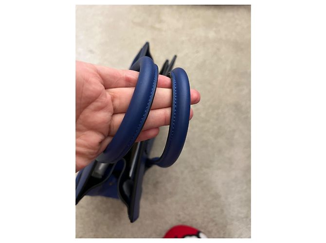 Borsa Céline Micro Luggage Blu in Pelle - vista 5