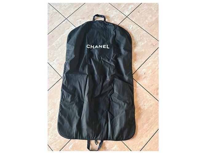 Borsa per abiti Chanel in cotone nero e bianco - vista 2