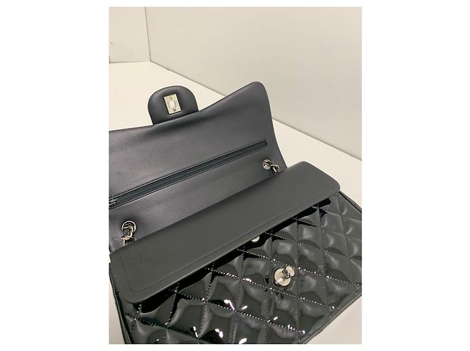 Borsa Chanel Timeless Jumbo Double Flap in pelle verniciata nera Nero - vista 9