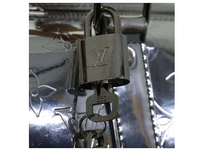 LOUIS VUITTON Borsa Keepall Bandoulière 50 Specchio Argento M45886 LV Auth 53414S - vista 18