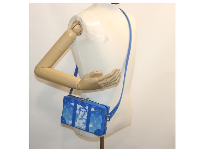 LOUIS VUITTON Monogram Clouds Soft Trunk Wallet Borsa a Spalla M45432 Auth 29570S Blu - vista 28