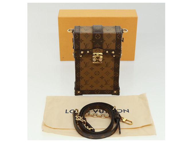 LOUIS VUITTON Pochette Trunk Verticale a Spalla M67873 LV Auth 32652S Monogramma - vista 12