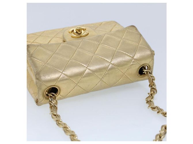 CHANEL Matelassé Borsa a Spalla con Catena e Chiusura Girevole in Pelle di Agnello Oro CC Auth 53752SA - vista 14